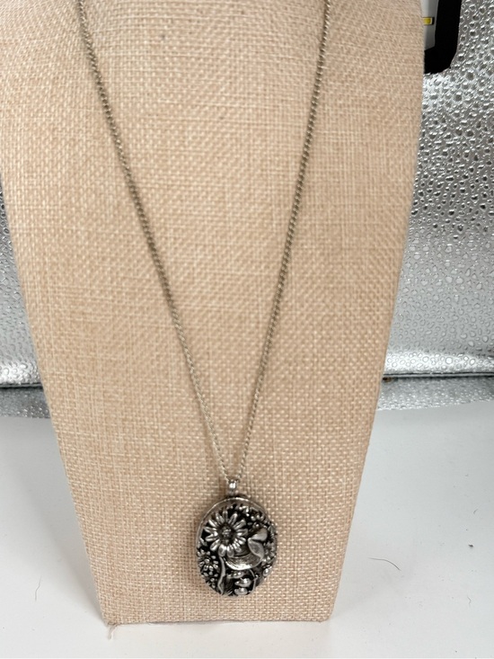Vintage Endura peekaboo pendant watch locket floral silver tone necklace main image 4